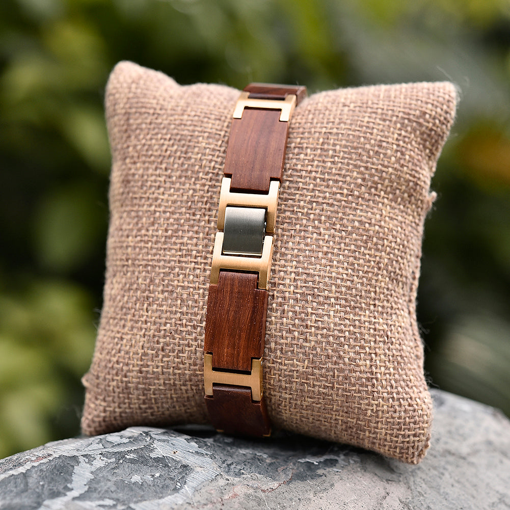 Aus echtem Palisanderholz gefertigt ist unser Armband "Summertime" ein echter Hingucker