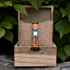 Unser Armband "Kreta" kommt in einer wunderschönen Holzbox zu dir