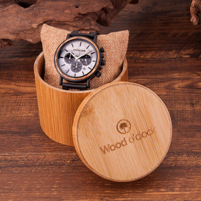 Die Armbanduhr "Marmorndo" wird in einer wunderschönen Holzbox zu dir geliefert