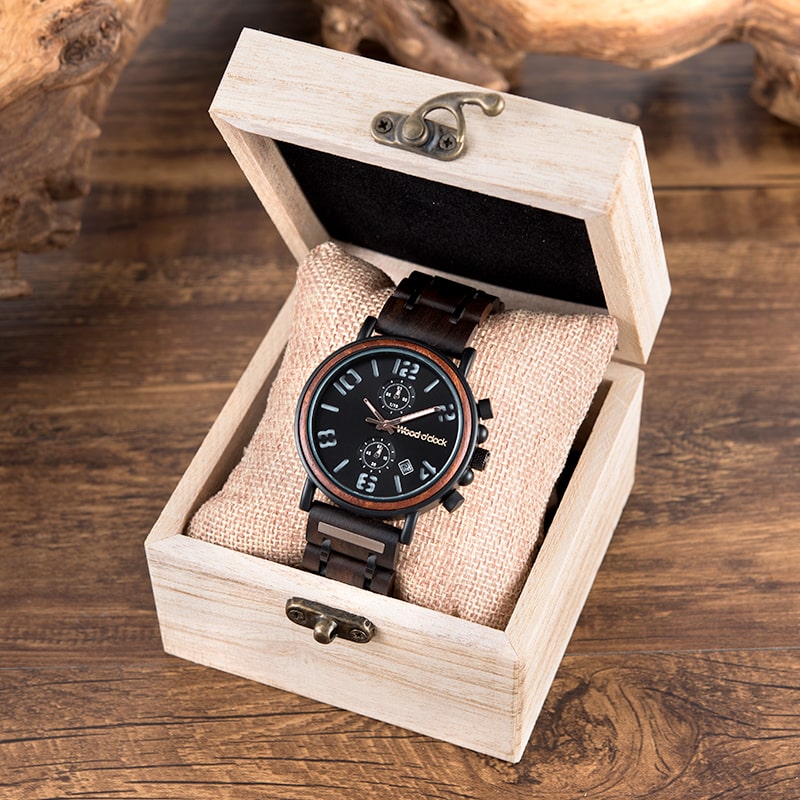 Auch die Holzbox der Armbanduhr "Black Ocean" ist von hoher Qualität